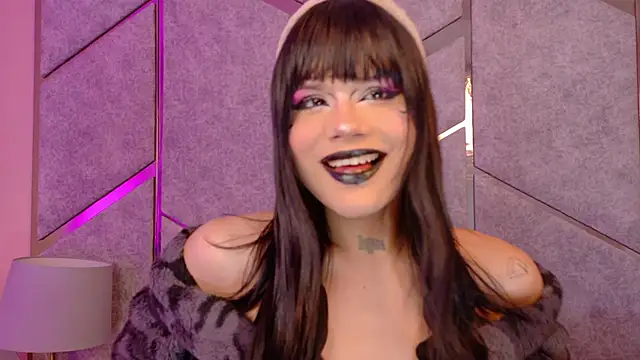 NATASHAA WINZ online show from June 20, 2026, 3:00 am