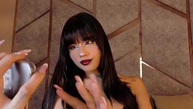 NATASHAA WINZ online show from July 14, 2026, 5:01 am