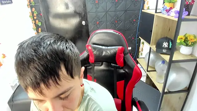  Hannah Hot online show from March 18, 2026, 2:37 am