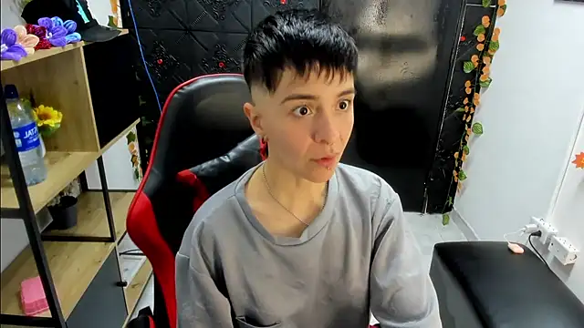  Hannah Hot online show from March 1, 2026, 3:39 am