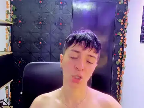  Hannah Hot online show from February 25, 2026, 2:56 am