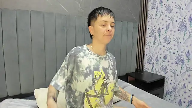  Hannah Hot online show from December 2, 2025, 1:06 am