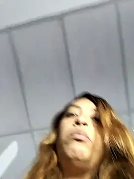 Snapshot of shanell_saenz chatting on January 18, 2026, 6:00 pm shanell saenz online show from January 18, 2026, 6:00 pm