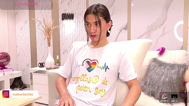 Snapshot of Sweet_Mafe chatting on September 30, 2025, 9:10 pm Sweet Mafe online show from September 30, 2025, 9:10 pm