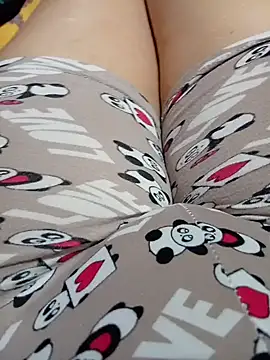 Sweet-arian online show from November 12, 2025, 8:51 am