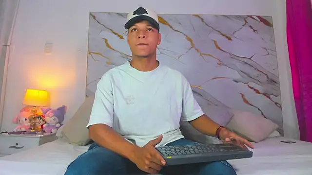 Ricky Owens1 online show from October 24, 2025, 1:10 pm