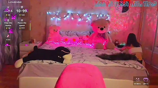 Snapshot of unearthly_di chatting on October 4, 2025, 4:30 pm unearthly di online show from October 4, 2025, 4:30 pm