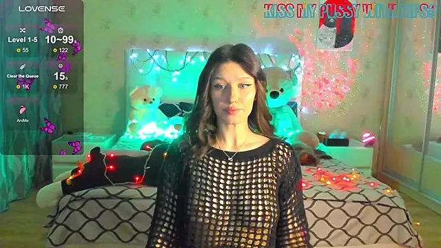 Snapshot of unearthly_di chatting on November 3, 2025, 10:52 am unearthly di online show from November 3, 2025, 10:52 am