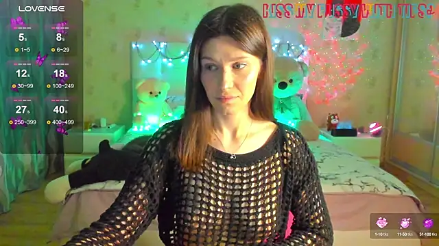 Snapshot of unearthly_di chatting on October 16, 2025, 2:14 pm unearthly di online show from October 16, 2025, 2:14 pm