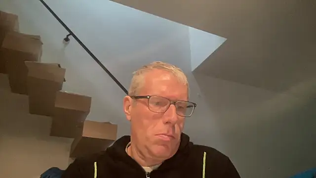 choupipat1 online show from January 13, 2026, 8:51 am