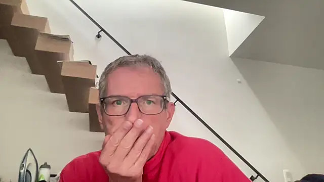 Snapshot of choupipat1 chatting on October 30, 2025, 12:25 pm choupipat1 online show from October 30, 2025, 12:25 pm