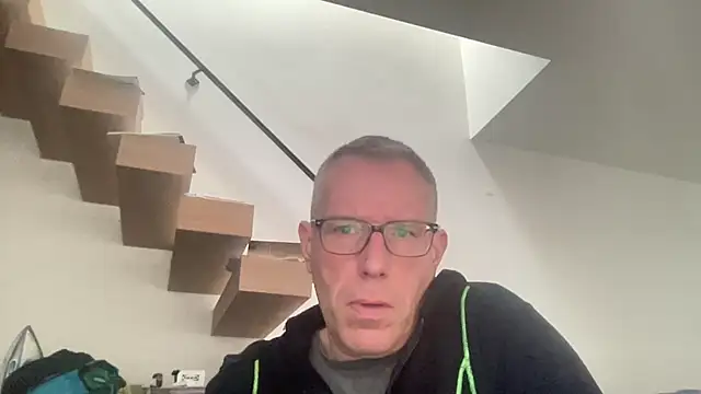 choupipat1 online show from February 25, 2026, 10:04 am