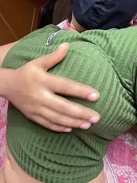 Snapshot of Priyajaanbaby chatting on July 9, 2026, 4:13 am Priyajaanbaby online show from July 9, 2026, 4:13 am