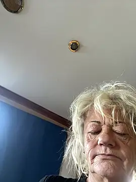 ladyboatlady online show from July 1, 2026, 5:52 am