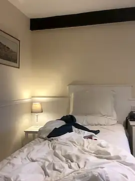 ladyboatlady online show from December 5, 2025, 8:13 am