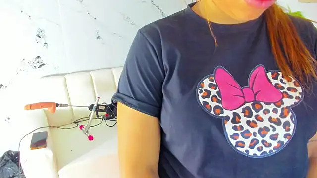 scarlett enjoy1 online show from November 15, 2025, 1:26 pm