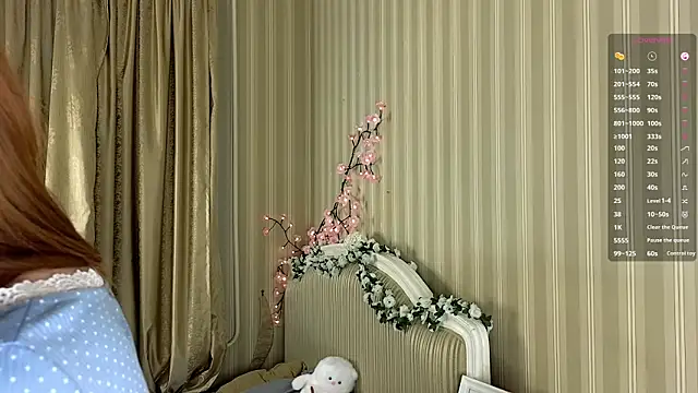 Snapshot of Juuulia_ chatting on February 3, 2026, 1:49 pm Juuulia online show from February 3, 2026, 1:49 pm