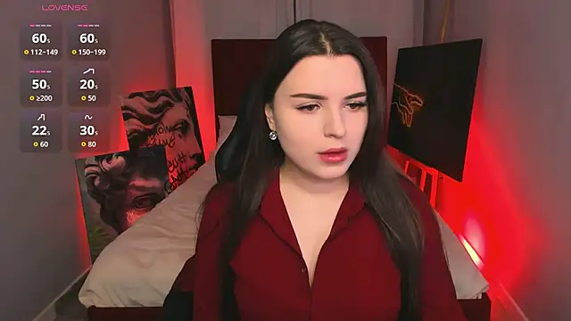 AliceLiador online show from November 25, 2025, 9:04 pm