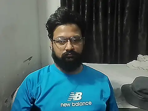 Dollseye online show from April 15, 2026, 1:37 pm