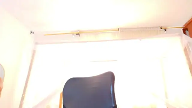 Snapshot of loreaniss chatting on February 14, 2026, 7:47 pm loreaniss online show from February 14, 2026, 7:47 pm