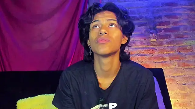 dreyk20 online show from March 28, 2026, 11:39 pm