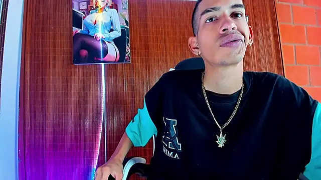 Snapshot of briamhoconor_xh chatting on February 19, 2026, 3:31 pm briamhoconor xh online show from February 19, 2026, 3:31 pm