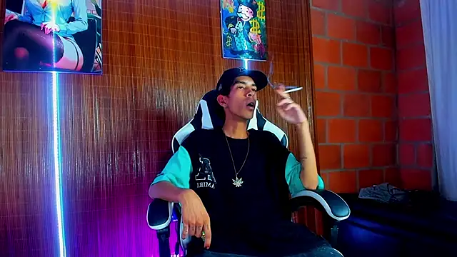 Snapshot of briamhoconor_xh chatting on February 12, 2026, 2:00 am briamhoconor xh online show from February 12, 2026, 2:00 am