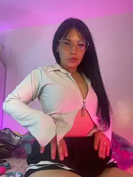 Snapshot of Hadid_Jimenez_ chatting on June 6, 2026, 5:34 am Hadid Jimenez online show from June 6, 2026, 5:34 am