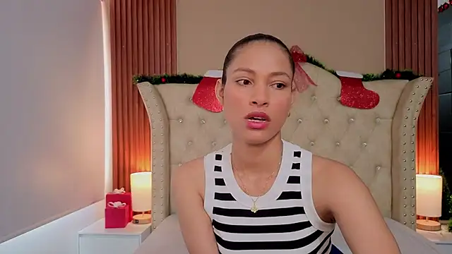 SofiaDelicia online show from November 29, 2025, 5:02 pm