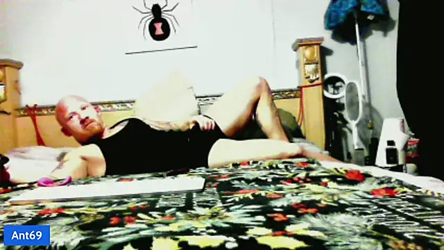 AntMeich6969 online show from September 26, 2025, 8:43 am