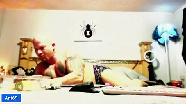 AntMeich6969 online show from September 19, 2025, 6:28 am