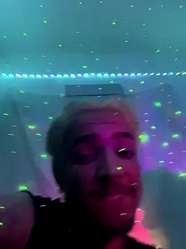 Snapshot of luluycoco chatting on October 6, 2025, 2:29 pm luluycoco online show from October 6, 2025, 2:29 pm