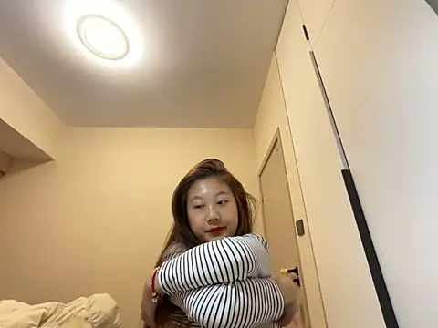 xena0501 online show from February 21, 2026, 3:03 pm