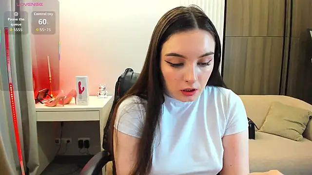  Shy Jenny  online show from October 22, 2025, 1:05 am