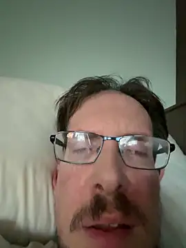 JJG327 online show from October 23, 2025, 12:37 pm