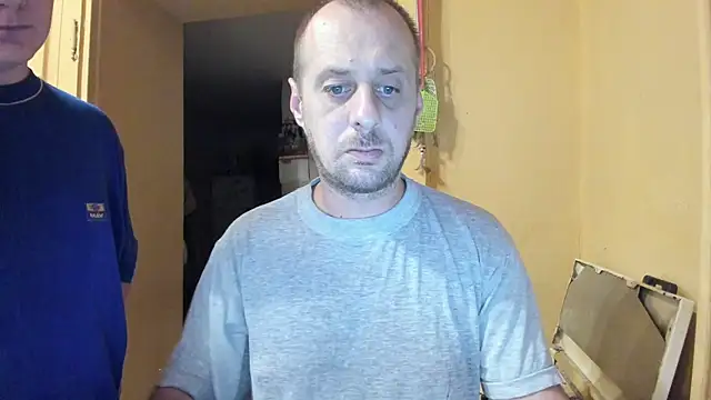 vickymike online show from November 27, 2025, 8:42 pm