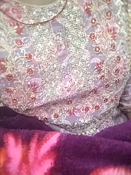 Miss-0012 online show from November 9, 2025, 4:33 pm