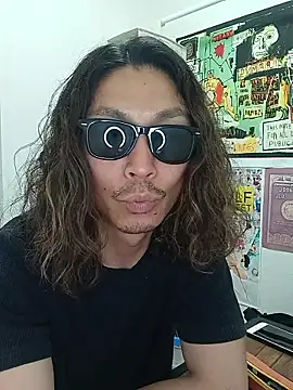 specialz0831 online show from May 26, 2026, 1:20 pm