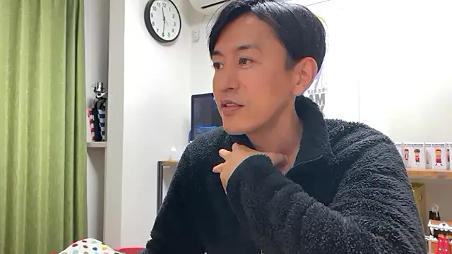 Snapshot of Bonz_Buonz chatting on November 2, 2025, 2:33 pm Bonz Buonz online show from November 2, 2025, 2:33 pm