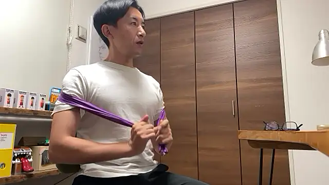 Snapshot of Bonz_Buonz chatting on November 8, 2025, 3:37 pm Bonz Buonz online show from November 8, 2025, 3:37 pm