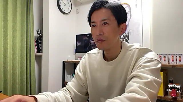 Snapshot of Bonz_Buonz chatting on November 3, 2025, 2:53 pm Bonz Buonz online show from November 3, 2025, 2:53 pm