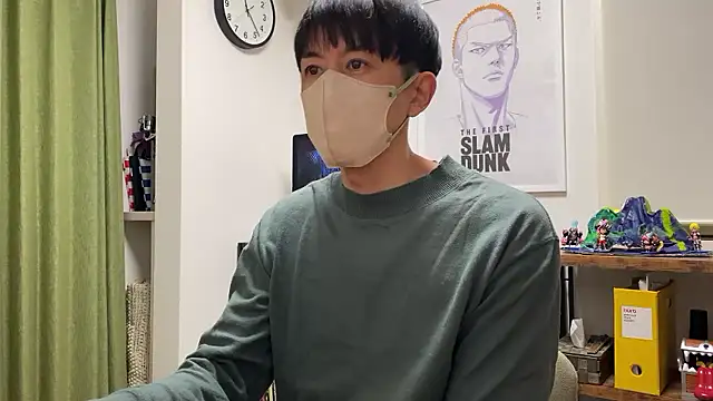 Snapshot of Bonz_Buonz chatting on December 15, 2025, 3:29 pm Bonz Buonz online show from December 15, 2025, 3:29 pm