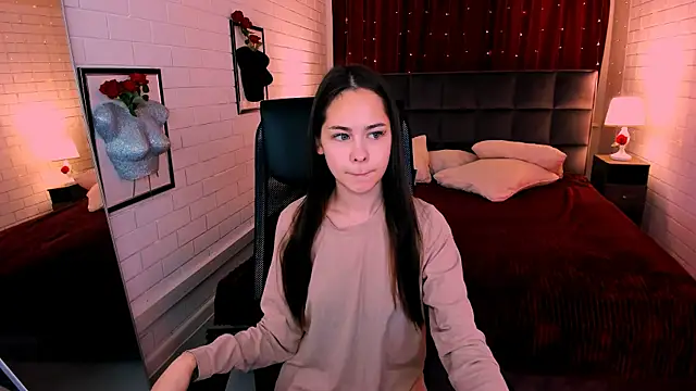 UliaNeer online show from November 7, 2025, 5:12 am