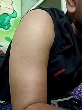 aarav 013 online show from April 18, 2026, 5:37 pm