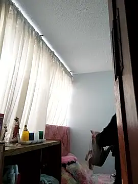 kittenFreyja  online show from January 17, 2026, 8:45 pm