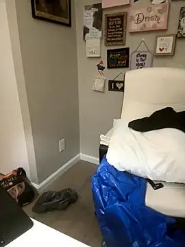 Snapshot of Juicystorm chatting on September 18, 2025, 2:25 am Juicystorm online show from September 18, 2025, 2:25 am