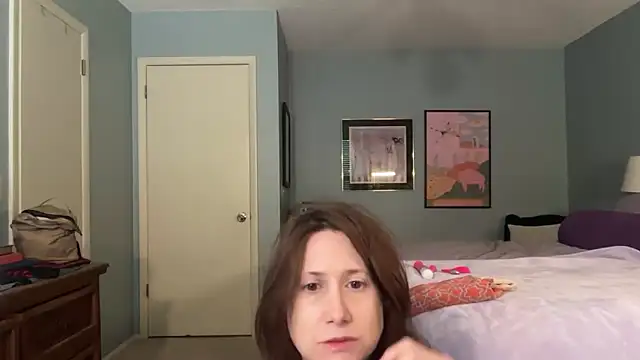 Snapshot of MommyGoddessL chatting on September 12, 2025, 1:44 pm MommyGoddessL online show from September 12, 2025, 1:44 pm