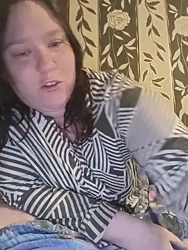 Feuchtekitty92xh online show from October 11, 2025, 7:26 pm