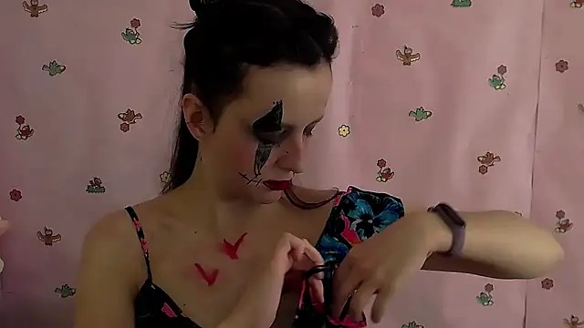 FeelMe   online show from October 31, 2025, 10:45 am