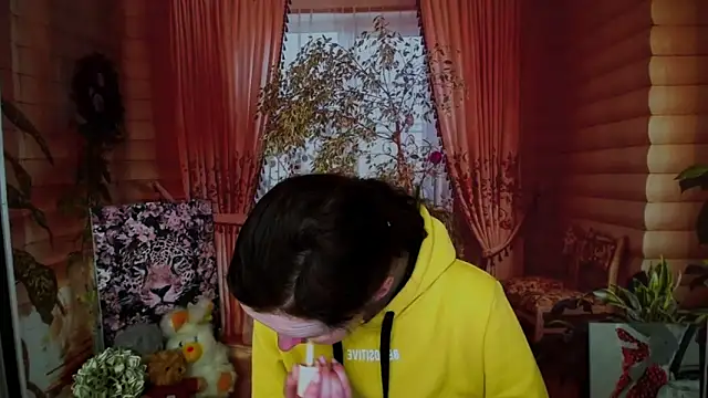 FeelMe   online show from February 3, 2026, 7:46 am